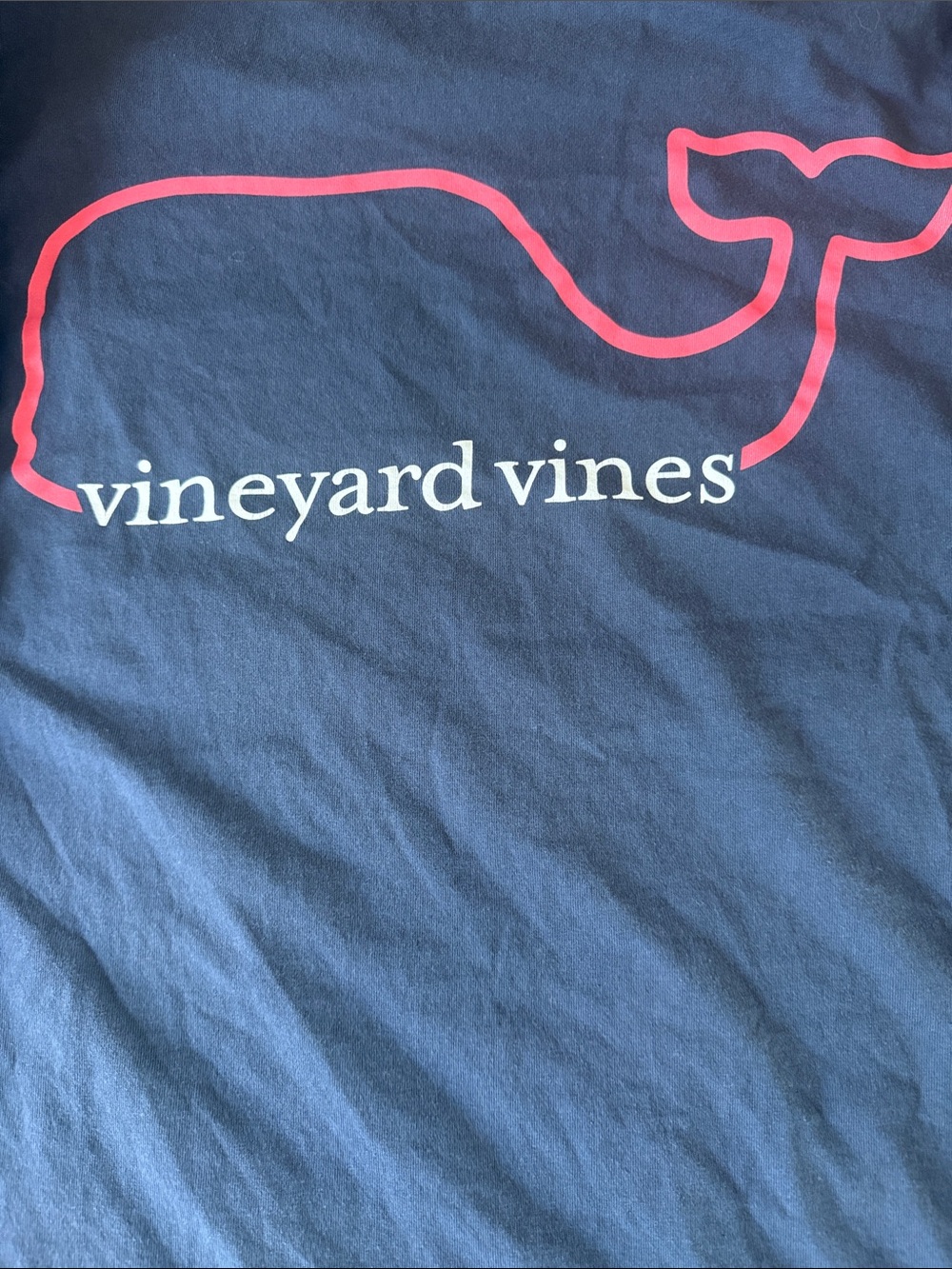 Vineyard Vines Men’s Navy Short-Sleeve Pocket Tee with Pink Whale - Picture 7 of 7